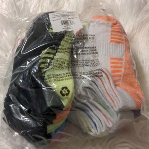 Neon 6black 6 white socks size 9-11